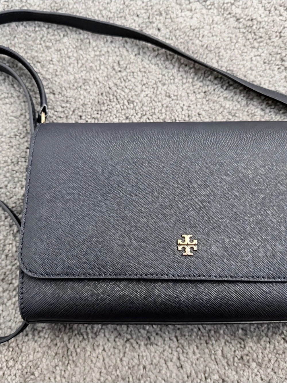 Tory Burch Black Crossbody Wallet on Chain